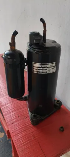 Vendo COMPRESSOR PARA SPLIT COMUM, DE 18 A 24000 BTUS NOVO SEM USO.