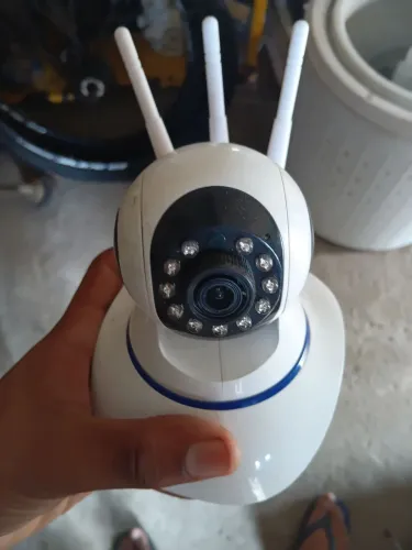 Câmera de Segurança Wi-Fi 360° com Visão Noturna - Funcionando