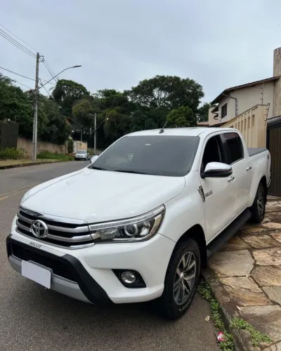 Toyota Hilux CD SRX 4X4 2.8 TDI 16V Diesel Aut. 2021