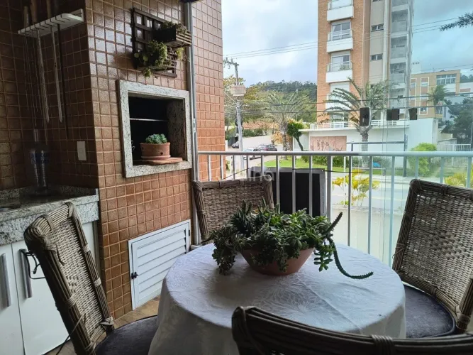 Apartamento Garden com 3 quartos e 106m² privativos no bairro João Paulo, Florianópolis