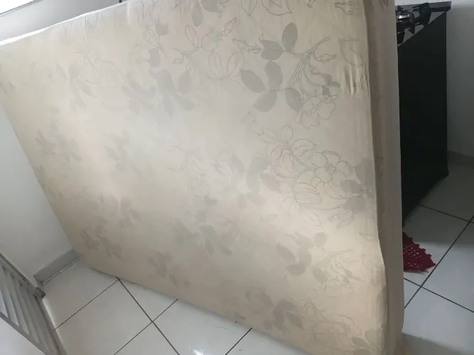 Colchão de casal ótimo estado 