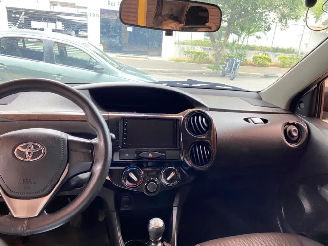 Toyota Etios X 1.3 Flex 16V 5P Mec. 2018