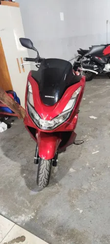 HONDA PCX 160 VERMELHA 2025 Shalon veículos Cariacica