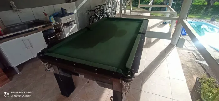 Mesa de sinuca.