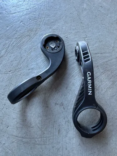 1 Suporte Garmin 1 suporte diferente bicicleta GPS 2 Suportes por esse valor