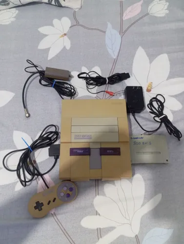 SUPER NINTENDO COMPLETO COM VARIOS JOGOS! NOSTALGIA PURA. VEM COM FITA COM VARIOS JOGOS