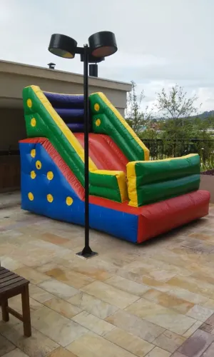 Vendo brinquedos para locação - Usado