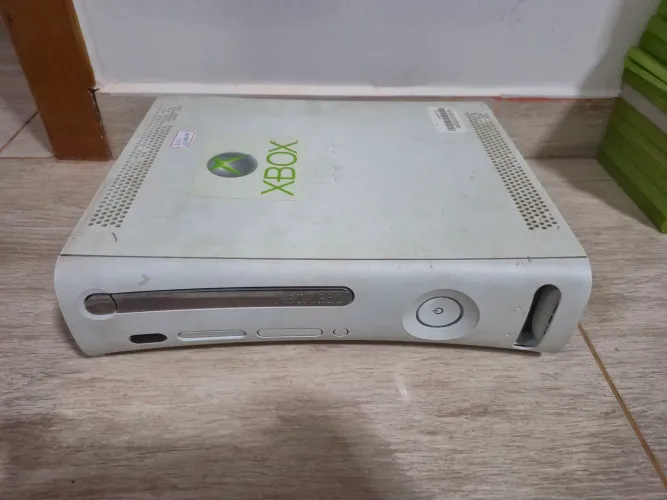 Console de video game Xbox 360 com defeito veio de outro país 