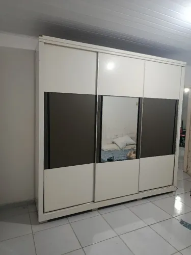 Guarda roupa roupeiro *