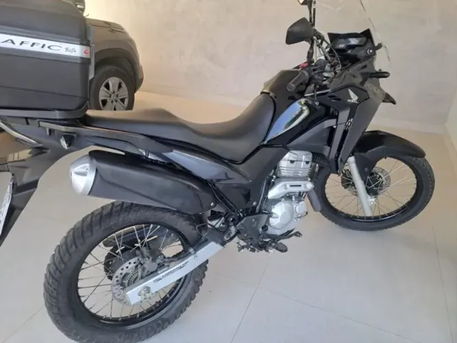 XRE 300 2022 PRETA - LINDONA - APENAS 17.860 KM