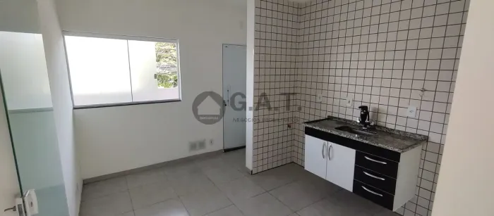 Kitnet à venda no Jardim Santa Rosalia, Sorocaba-SP: 1 quarto, 1 sala, 1 banheiro, 1 vaga