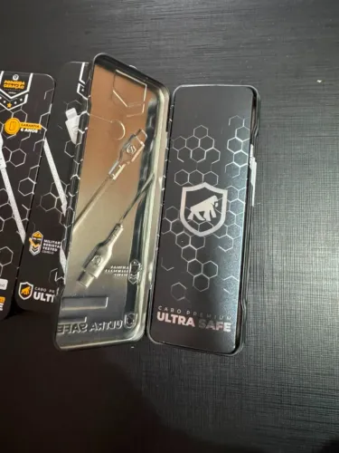 Cabo Lightning iPhone Gshield Ultra Safe Premium Reforçado