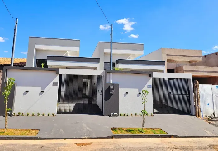 Casa Com Piscina 3 Quartos 1 Suite a Venda Bairro Jardim Universitário - Cuiabá - MT