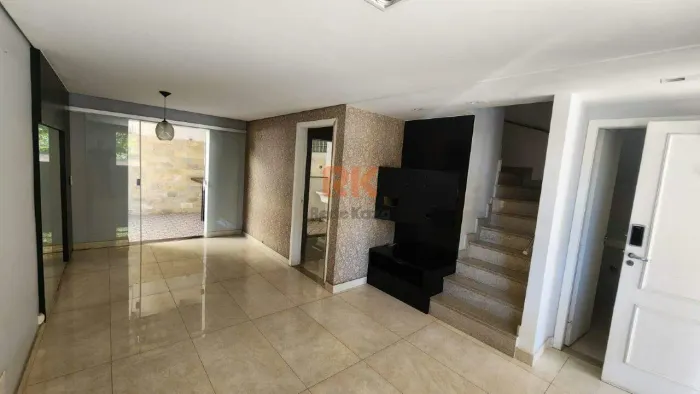 Casa em condomínio para aluguel, 3 quartos, 1 suíte, 2 vagas, Cabral - Contagem/MG