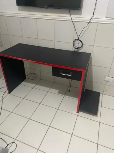 Mesa gamer para computador com suporte de Desktop