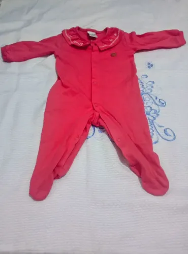 Vendo 2 Macacões de Bebê RN - Conservados