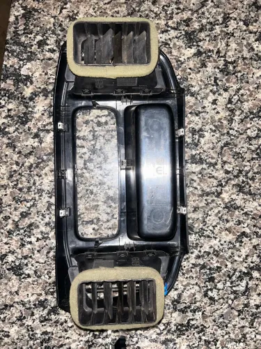 Moldura Painel Central Multimídia Original Fiat Nova Strada 2021 a 2024 - Genuína Mopar