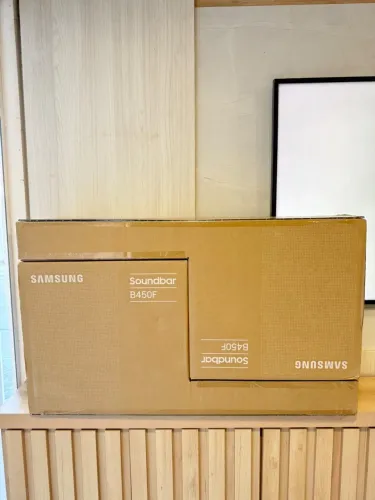 Soundbar Samsung HW-B450F Bluetooth com Subwoofer 300W Preto novo