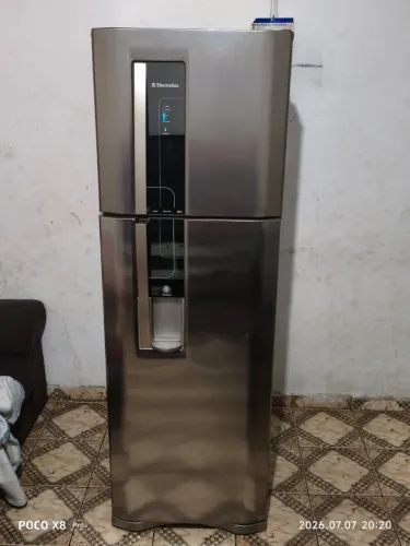 Vendo geladeira Electrolux inox