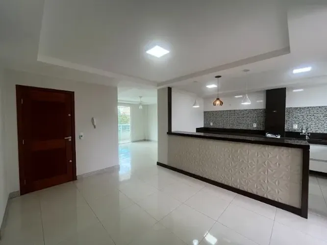 Alugo apartamento 03 quartos com suíte em excelente localização no bairro Maria das Graças
