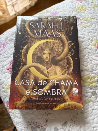 Casa de Chama e Sombra - Vol 3 Cidade da Lua Crescente