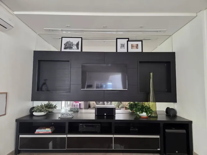 Conjunto Rack + Painel para TV Planejado de Luxo (Excelente Estado)