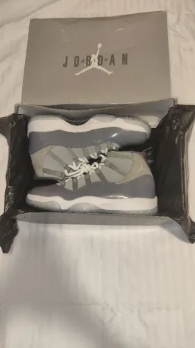 Jordan 11 cool Grey novo