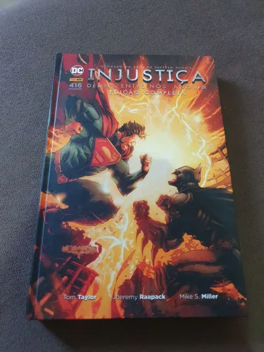 HQ Insjustiça DC Capa Dura