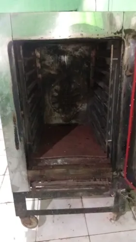 Vende forno de padaria , pega 8 telas ! 