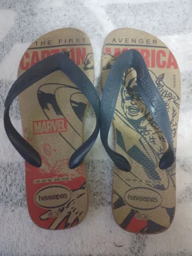 Chinelo Havaianas de borracha 35/36 infantil masculino em boas condições