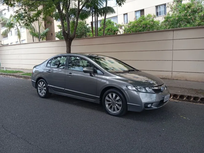 Honda Civic Sed. Lxl/lxl SE 1.8 Flex 16V Mec. 2011