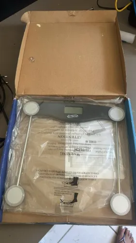 Balança Digital G-Tech Glass 10 - Funcionando