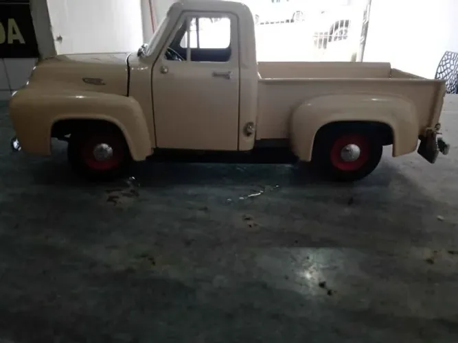 VEÍCULO RARIDADE ANTIGUIDADE - FORD 1953