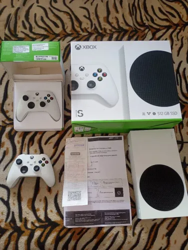 Xbox Séries S 2 controles/caixa/nota fiscal/garantia