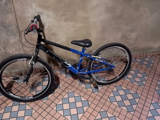 Bicicleta caloi aro 24!!!