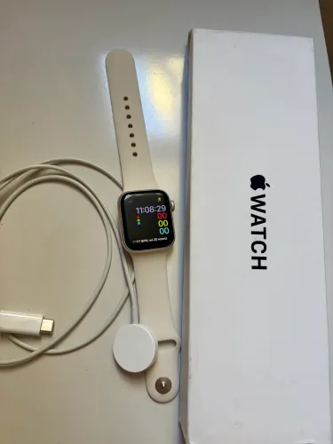 Apple Watch SE 2 geração 40 mm