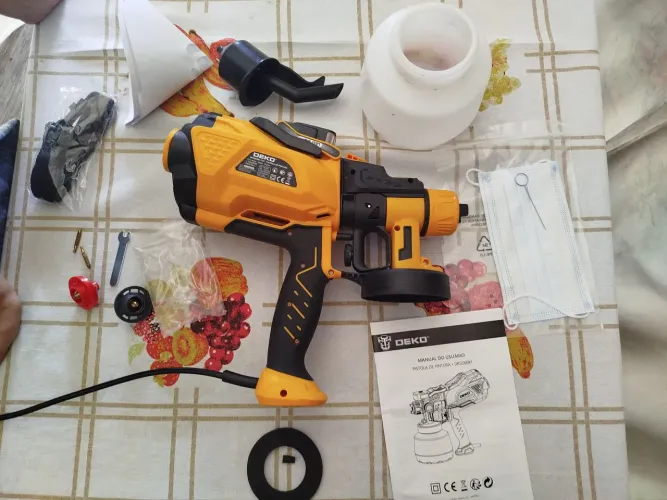 Pistola de Pintura Pulverizadora DEKO 600W (127V) com LED - Seminova Copo 1l e 200ml