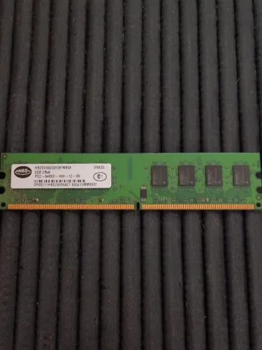 memória RAM HBS de 2 GB DDR2 de 800 MHz (PC2-6400U) para desktop