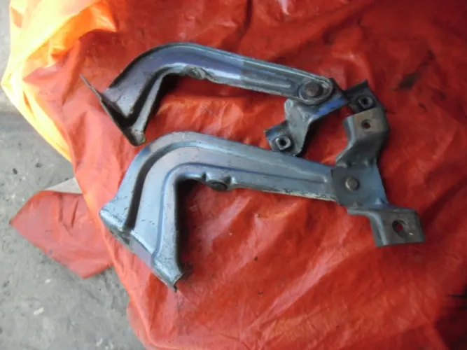 Dobradicas Par Capô Ford Corcel Belina 2 Delrey Pampa Originas de 1982n R$120