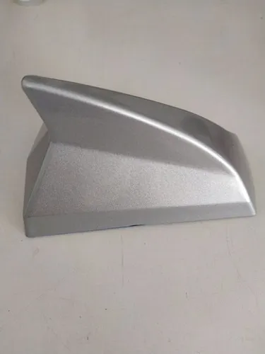 Antena tubarão automotiva. Prata, Nova instalada.