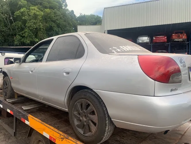 Sucata Mondeo 98 em peças 