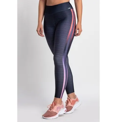 Legging Nova Tamanho M serve 38/40