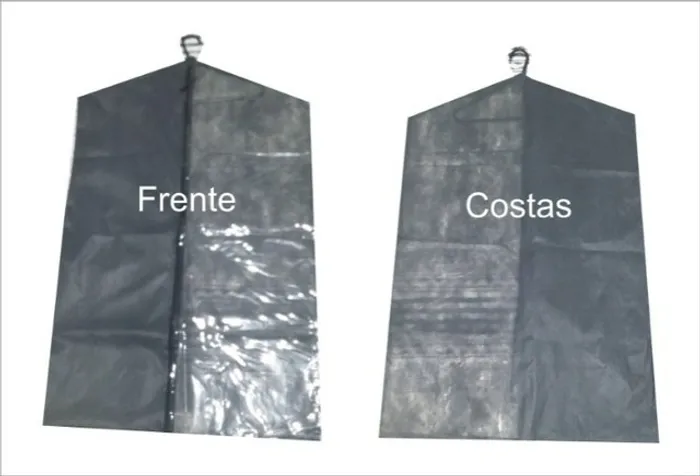 Capas Protetoras para Roupas