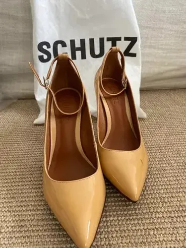 Sandália Feminina Schütz Bege N° 36