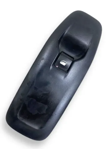 BOTÃO VIDRO ELETRICO DIANT. DIREITO PEUGEOT 208 2014/2019 e1071252