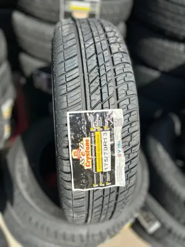 Pneus CRYSTONE 175/70/13 (promoção no remolde de qualidade )