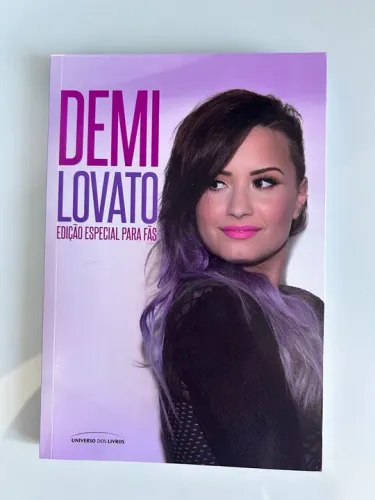 Livro Demi Lovato: edição especial para fãs