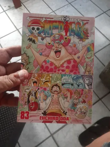 Mangá One Piece NR 83 + 2 Cards