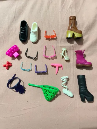Lote de acessórios barbie