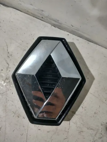 Emblema grade Renault/Sandero 2008/13